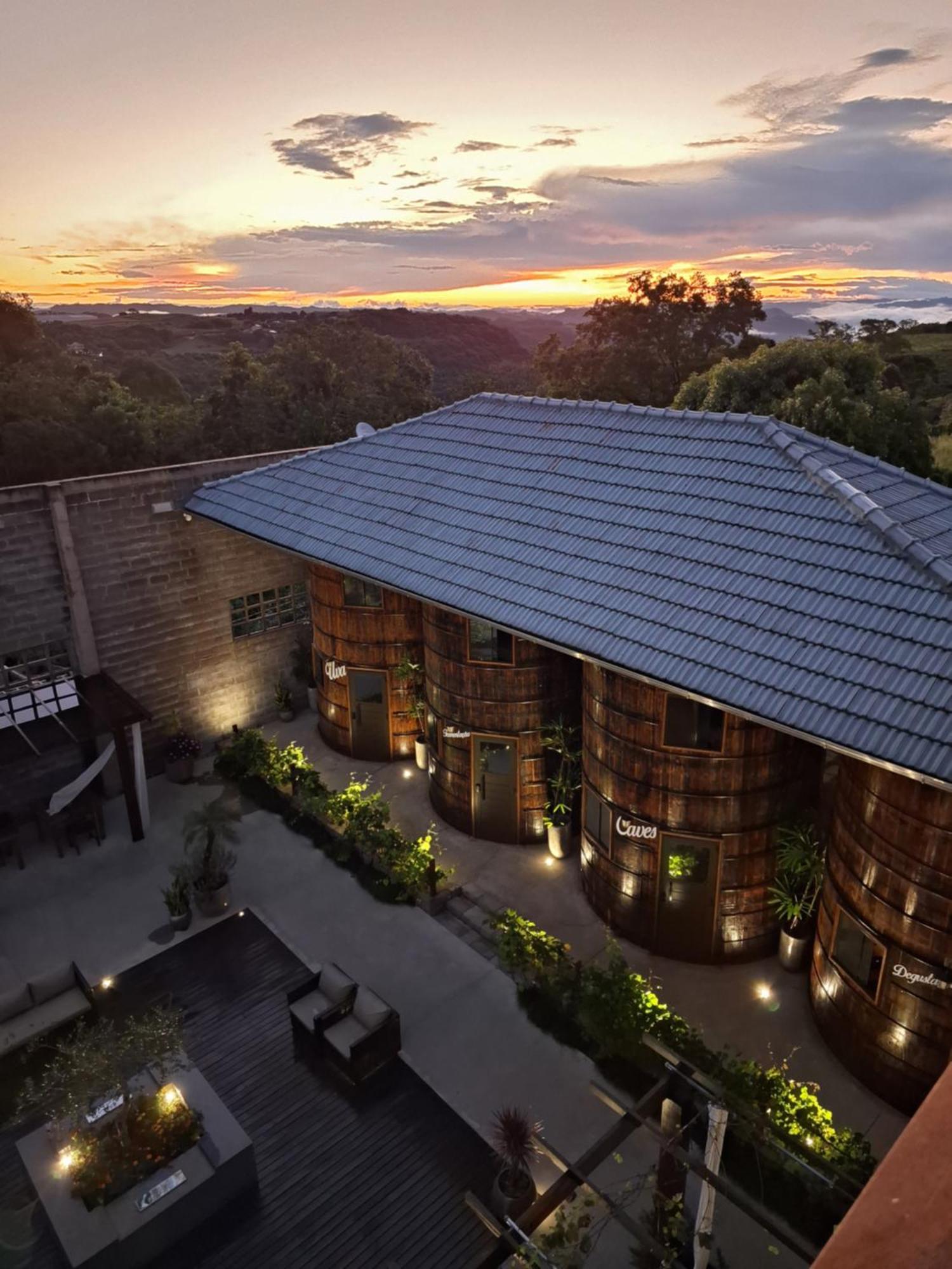 Villa Vinicolla Hospedagem Conceito Бенту-Гонсалвіс Екстер'єр фото